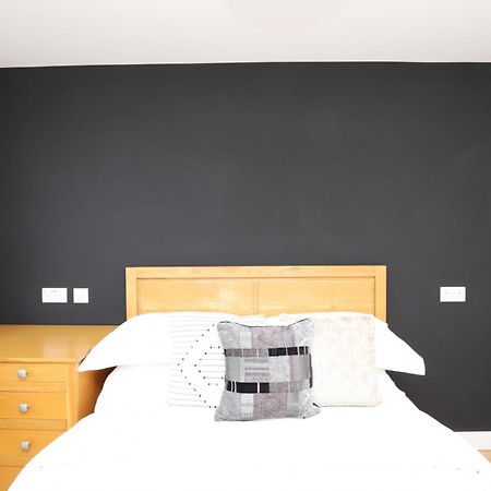 Luxurious Double Bedroom, Ensuite With Free Wifi. オックスフォード 部屋 写真