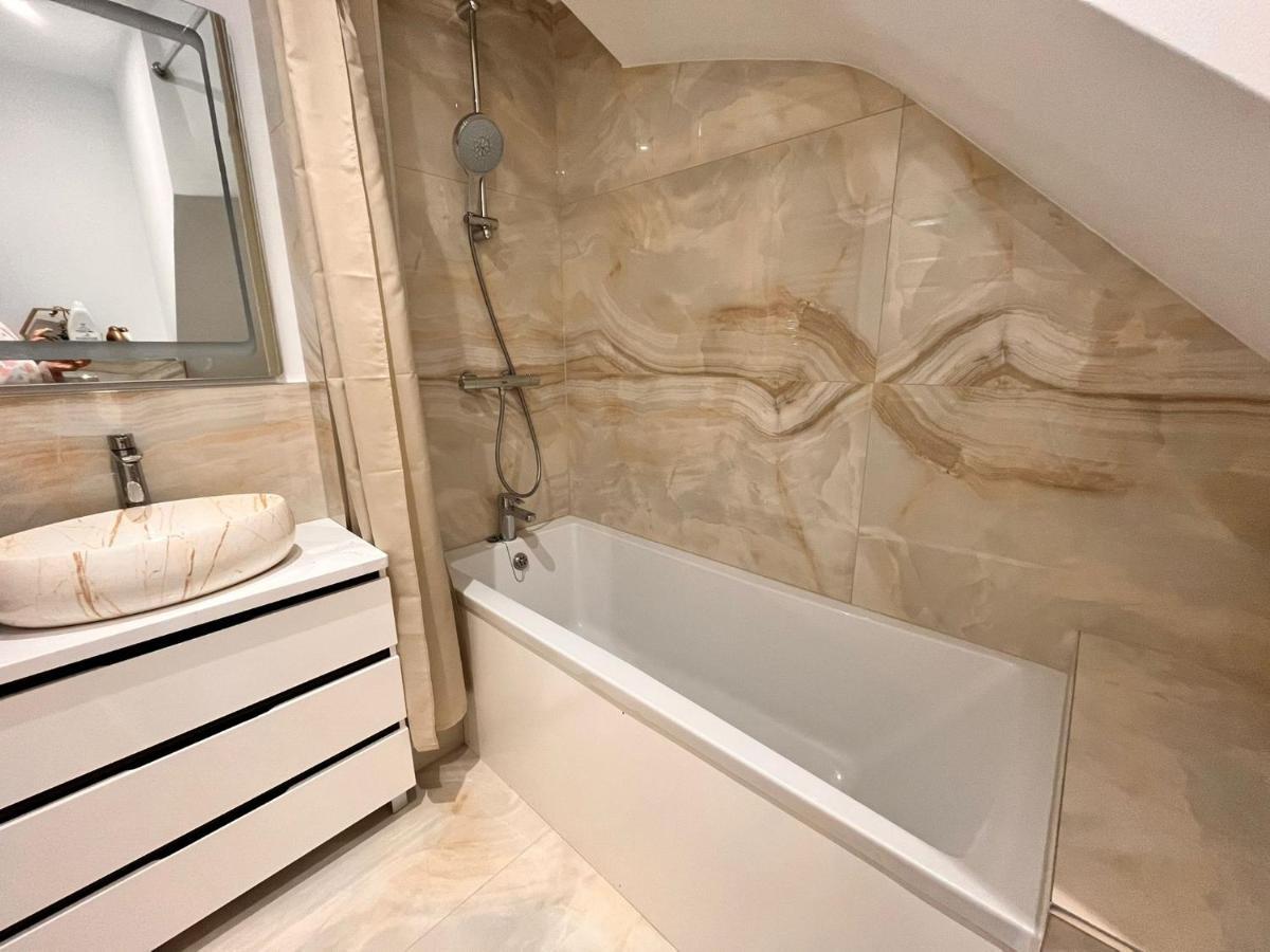 Luxurious Double Bedroom, Ensuite With Free Wifi. オックスフォード エクステリア 写真