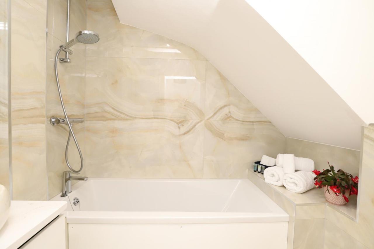 Luxurious Double Bedroom, Ensuite With Free Wifi. オックスフォード エクステリア 写真